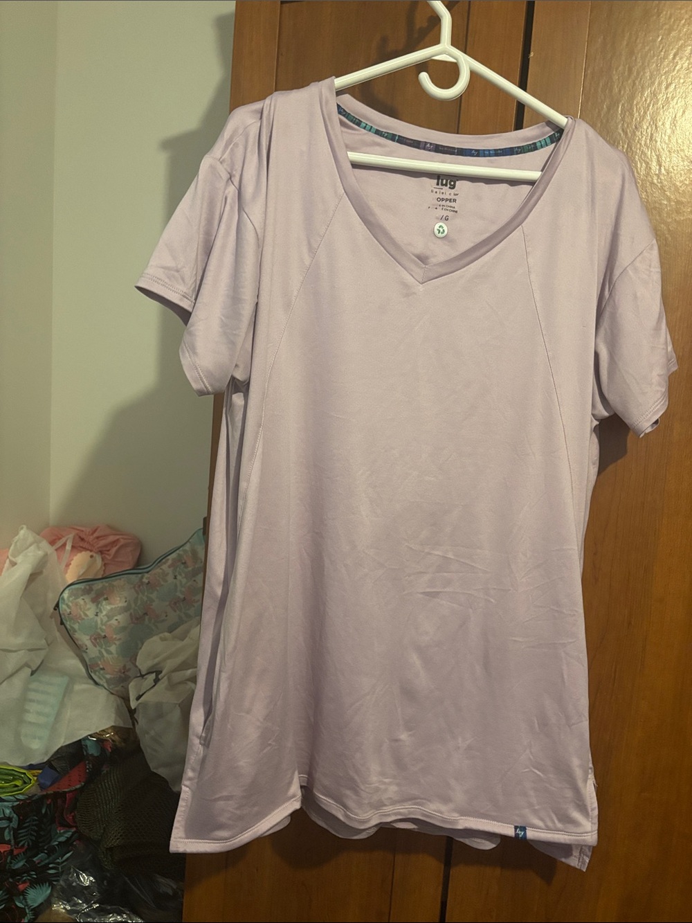 Figs Women's Short Sleeve V-Neck Top in Light Lavender
